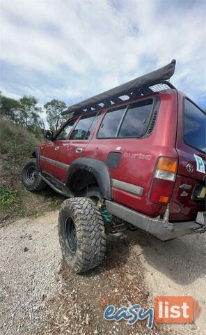 1992 TOYOTA LANDCRUISER GXL (4X4)  SUV, 4 DOORS, 8 SEATS