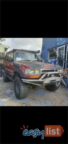 1992 TOYOTA LANDCRUISER GXL (4X4)  SUV, 4 DOORS, 8 SEATS