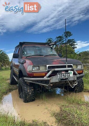 1992 TOYOTA LANDCRUISER GXL (4X4)  SUV, 4 DOORS, 8 SEATS