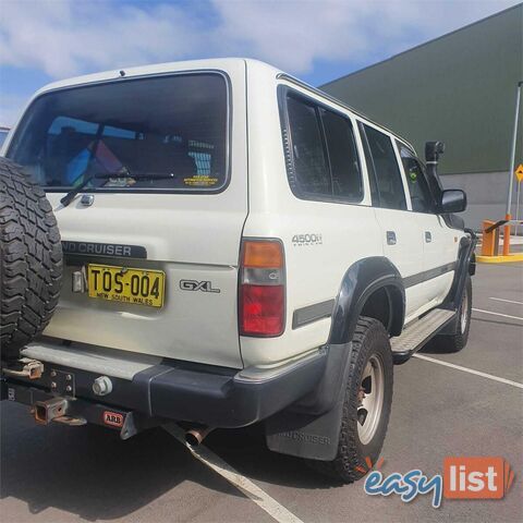 1994 TOYOTA LANDCRUISER GXL (4X4)  SUV, 4 DOORS, 8 SEATS