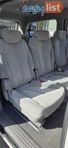 2010 KIA CARNIVAL S VQ MY11 WAGON, 4 DOORS, 8 SEATS