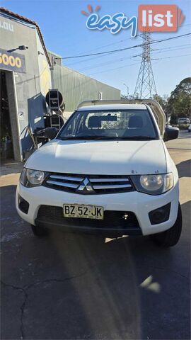 2014 MITSUBISHI TRITON GLX MN MY15 UTE TRAY, 2 DOORS, 3 SEATS