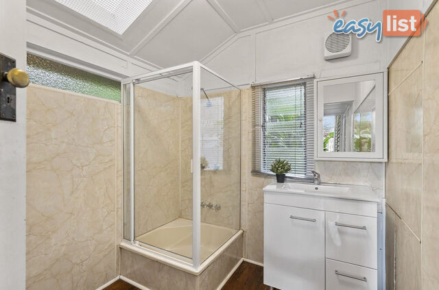 REMOVAL HOME - WINDSOR GARDENS 