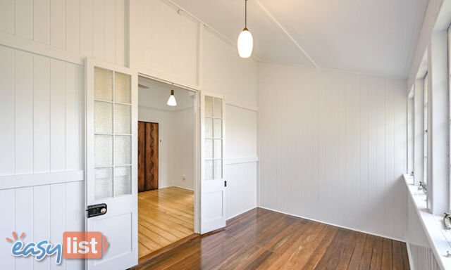 REMOVAL HOME - SHIRLEY