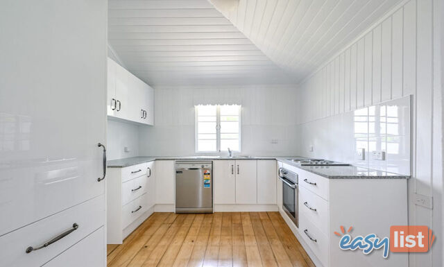 REMOVAL HOME - SHIRLEY