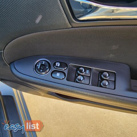 2012 Hyundai i30 1.6 CRDI FD SLX Hatchback Automatic