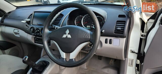 2014 MITSUBISHI TRITON MN