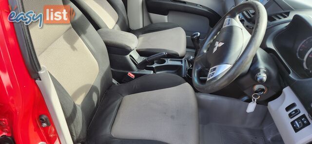 2014 Mitsubishi Triton MN GLX 4x4 Ute Manual