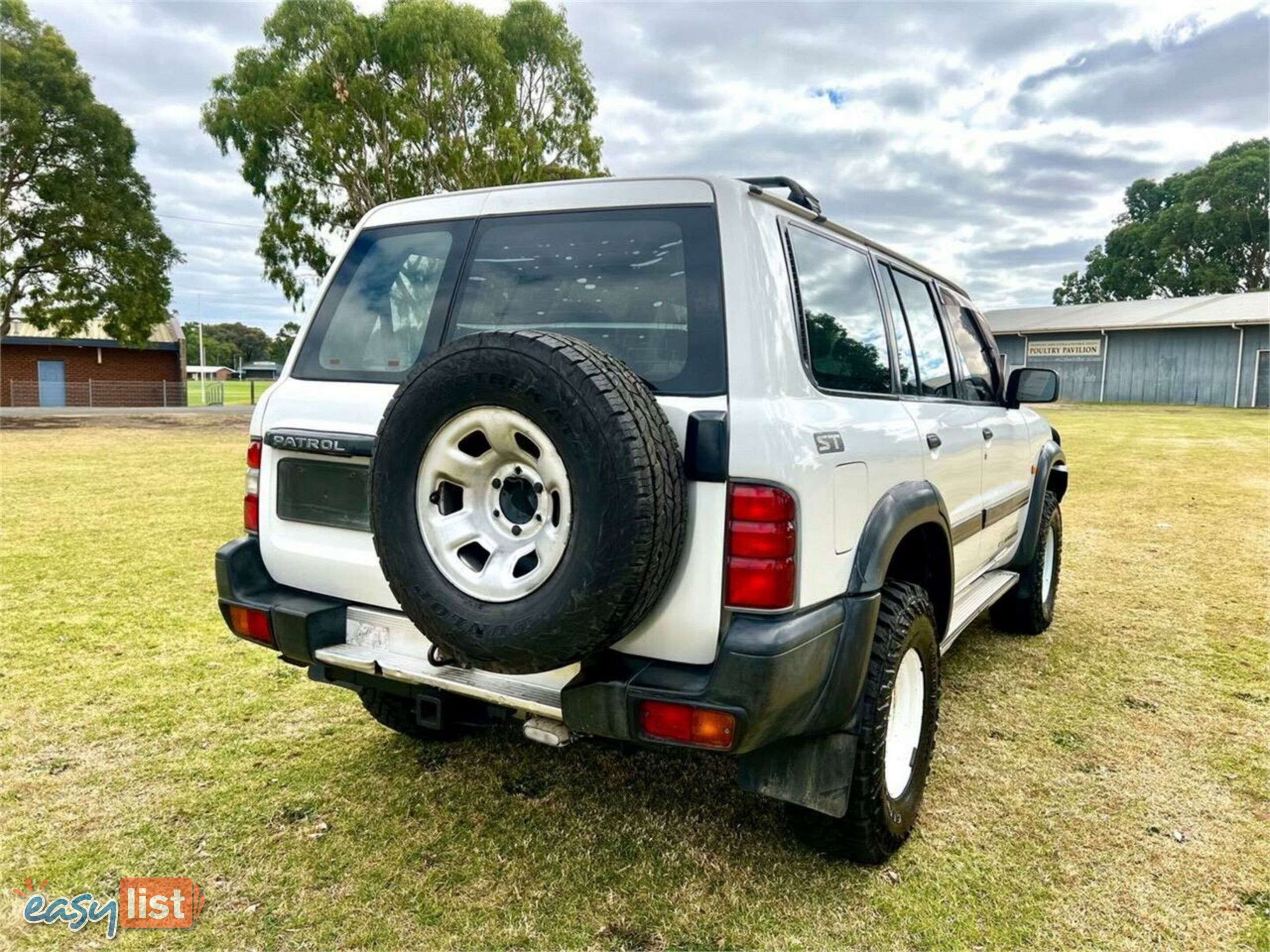 2000 NISSAN PATROL ST 4x4 GU II 4D WAGON