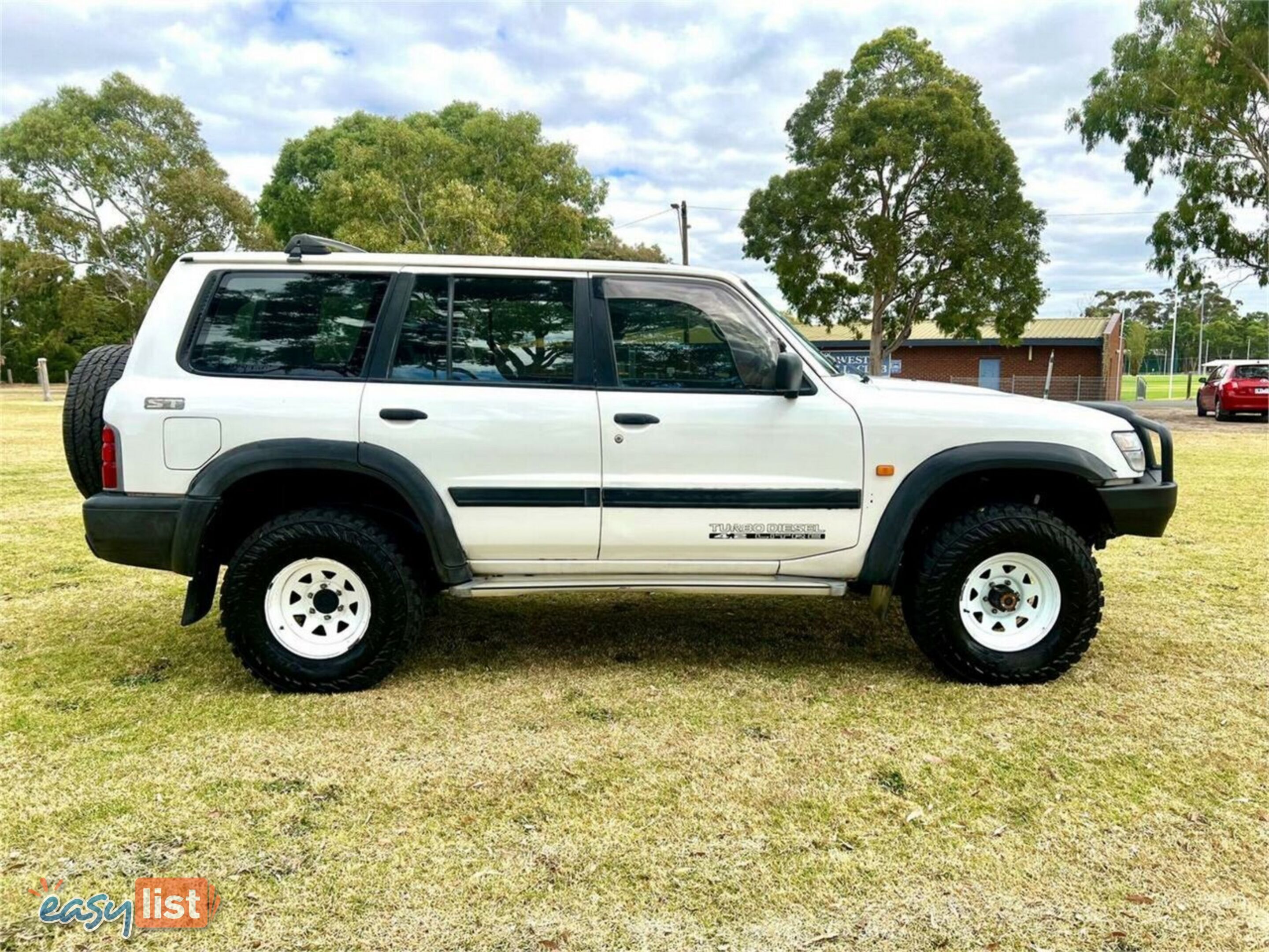 2000 NISSAN PATROL ST 4x4 GU II 4D WAGON