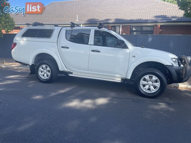 2013 MN Triton GLX, Manual, 2.5 Tdi, dual cab 4x4