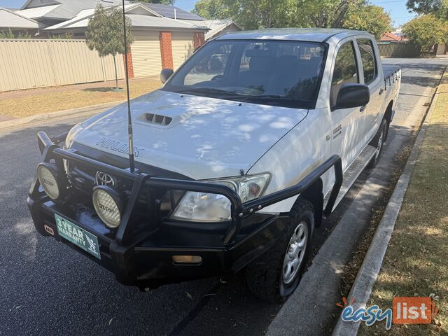 2011 Toyota Hilux KUN26R MY11 UPGRADE SR (4x4) Ute Automatic