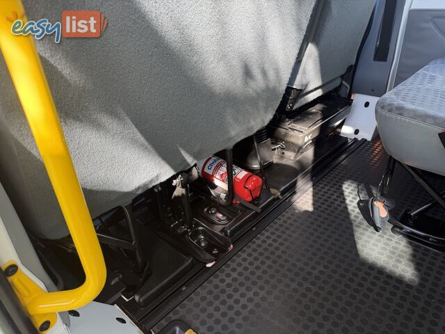 2013 Ford Transit VM MY12 UPDATE MID (MWB) 12 SEATER Van Manual