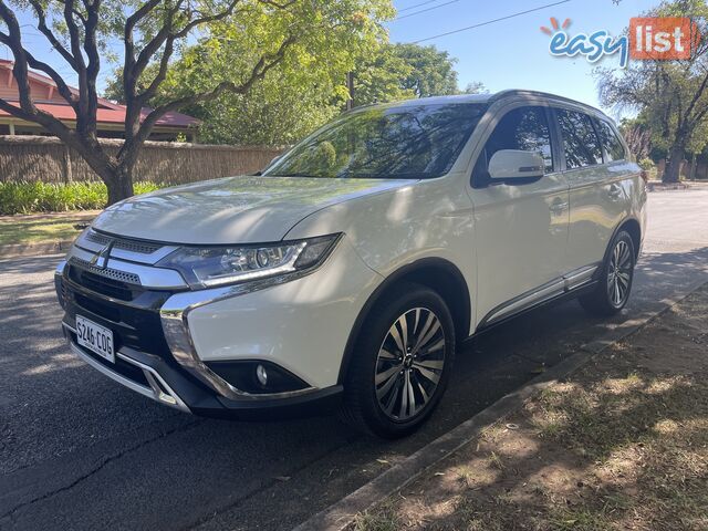 2019 Mitsubishi Outlander SUV Automatic, 7 Seats