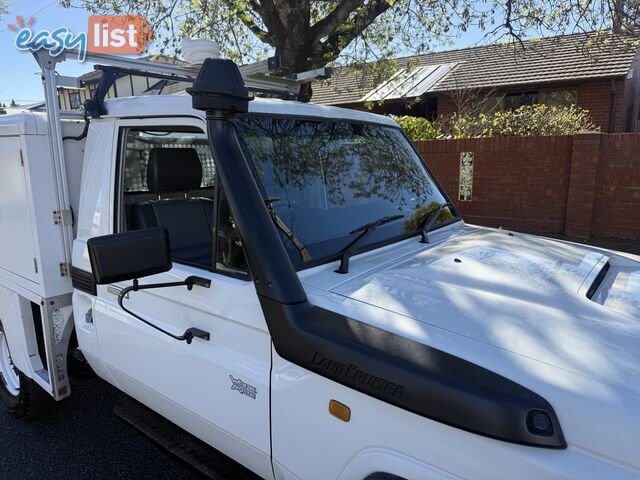 2012 Toyota Landcruiser VDJ79R MY12 UPDATE WORKMATE (4x4) Ute Manual