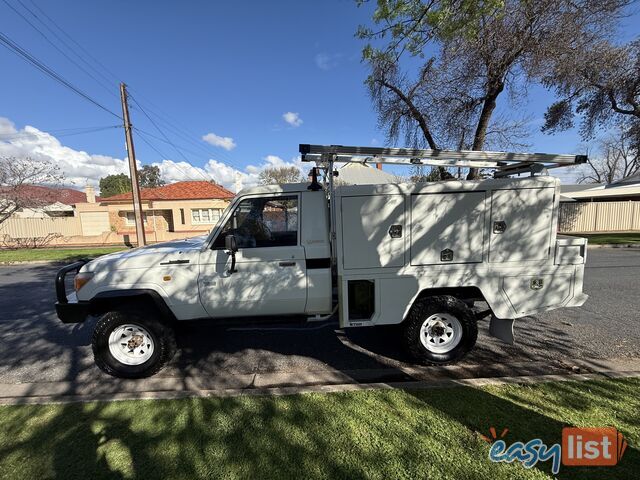 2012 Toyota Landcruiser VDJ79R MY12 UPDATE WORKMATE (4x4) Ute Manual
