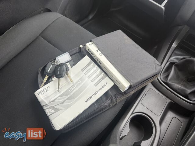 2015 Isuzu D-MAX TF MY15 SX (4x2) Ute Manual
