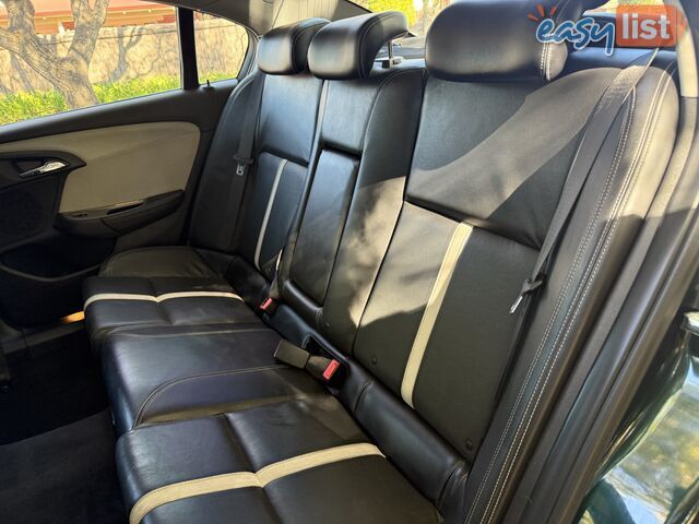 2013 Holden Calais VF V FULLY OPTIONED Sedan Automatic