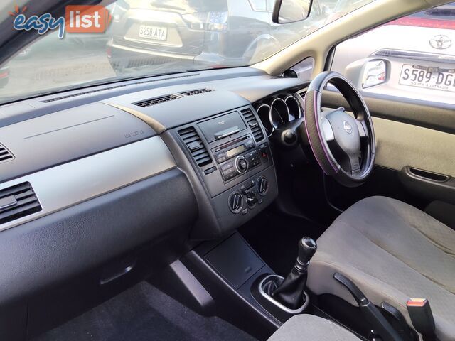 2006 Nissan Tiida ST Sedan Manual