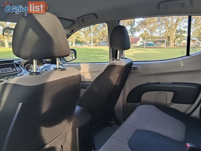 2014 Mitsubishi Triton  GLX 4X4 DUAL CAB TURBO DIESEL 