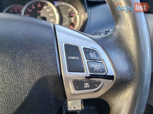2014 Mitsubishi Triton  GLX 4X4 DUAL CAB TURBO DIESEL 