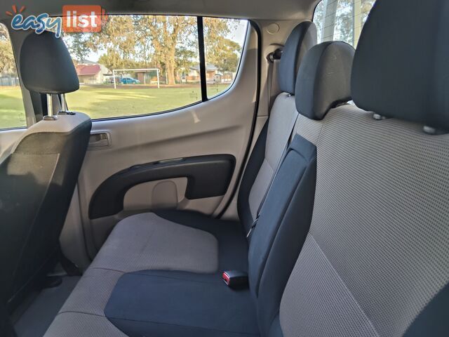 2014 Mitsubishi Triton  GLX 4X4 DUAL CAB TURBO DIESEL 