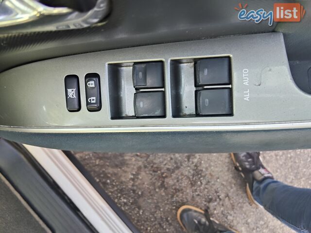 2013 TOYOTA TARAGO GLI  MY13 AUTOMATIC PEOPLE MOVER  