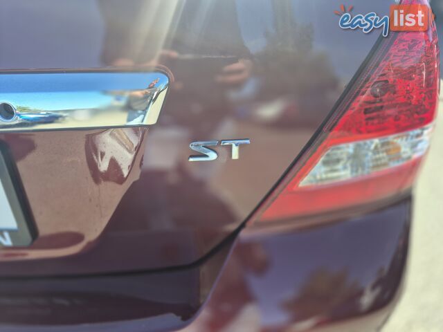 2011 Nissan Tiida ST Sedan Automatic