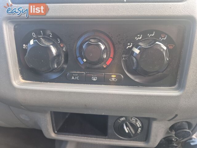 2009 Nissan Navara D40 RX 4X4 Ute Manual