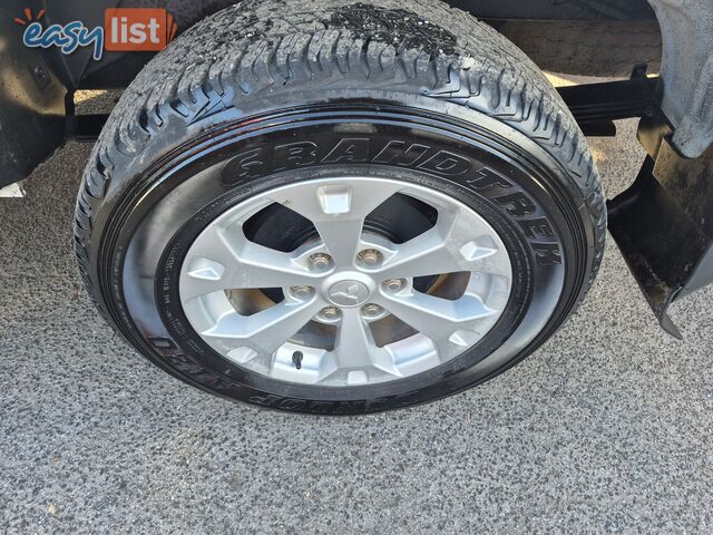 2011 Mitsubishi Triton MN GLX Ute Manual