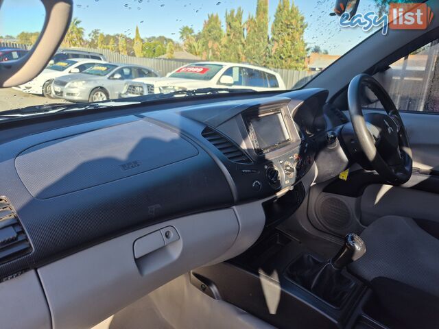 2011 Mitsubishi Triton MN GLX Ute Manual
