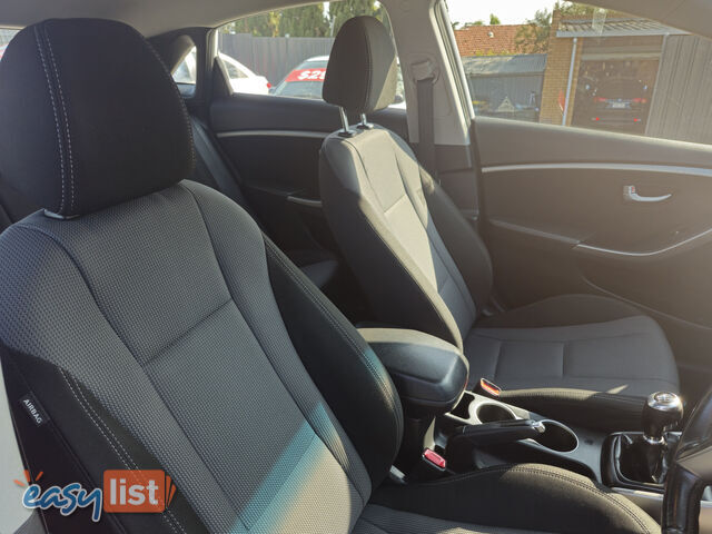 2013 Hyundai i30 GD ELITE Hatchback Manual