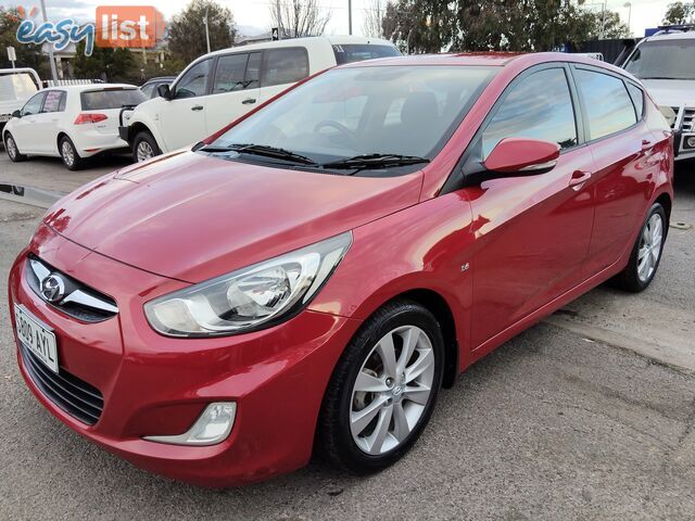 2013 Hyundai Accent ELITE Hatchback Manual