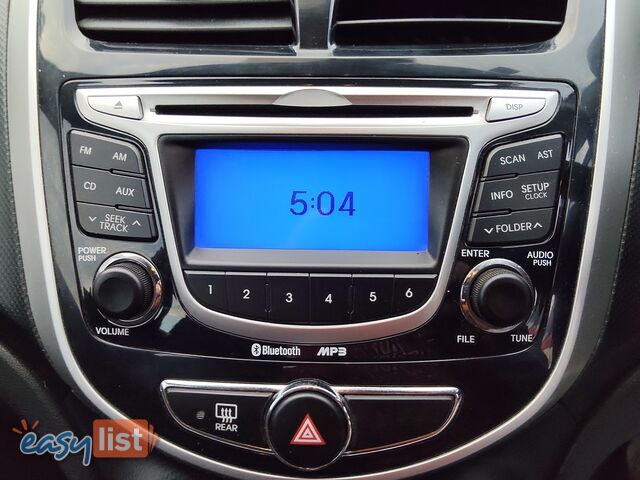 2013 Hyundai Accent ELITE Hatchback Manual