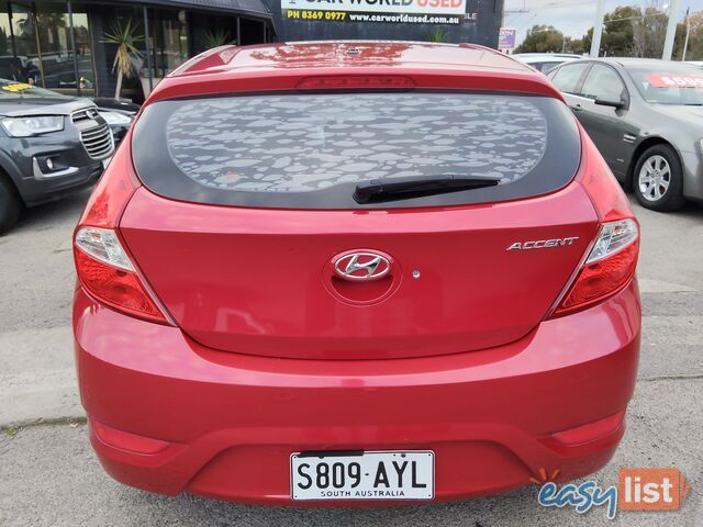 2013 Hyundai Accent ELITE Hatchback Manual