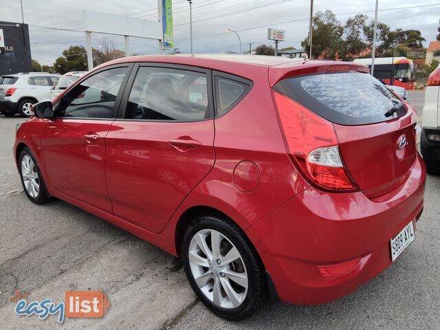 2013 Hyundai Accent ELITE Hatchback Manual
