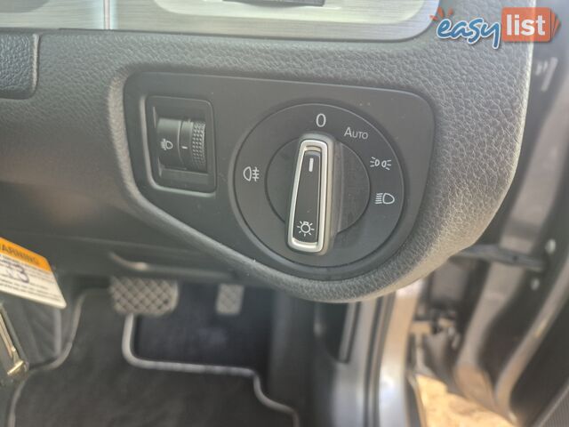 2014 Volkswagen Golf VII 90TSICOMFORTLINE Hatchback Automatic