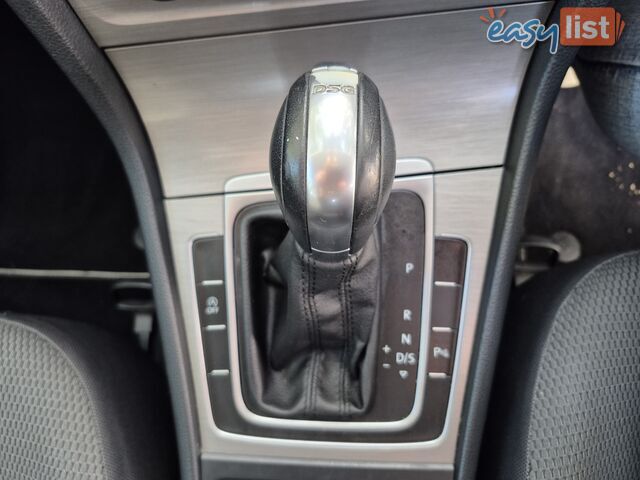 2014 Volkswagen Golf VII 90TSICOMFORTLINE Hatchback Automatic