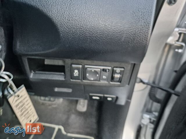 2012 Nissan Tiida C11 ST Hatchback Automatic
