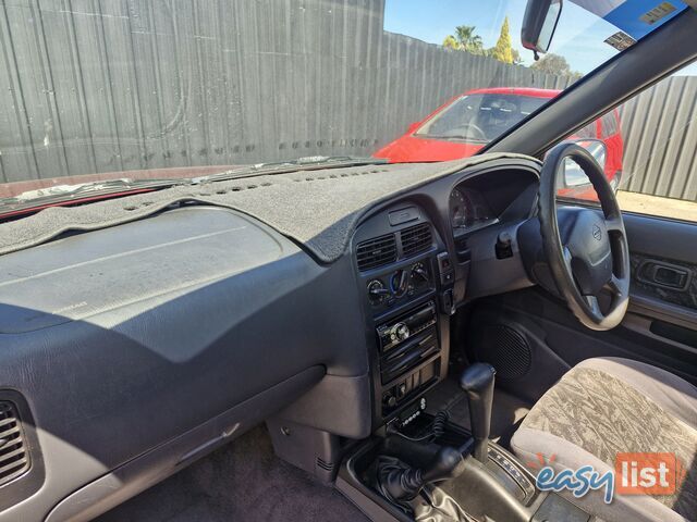 1996 Nissan Pathfinder 4X4 4X4 STI Wagon Automatic