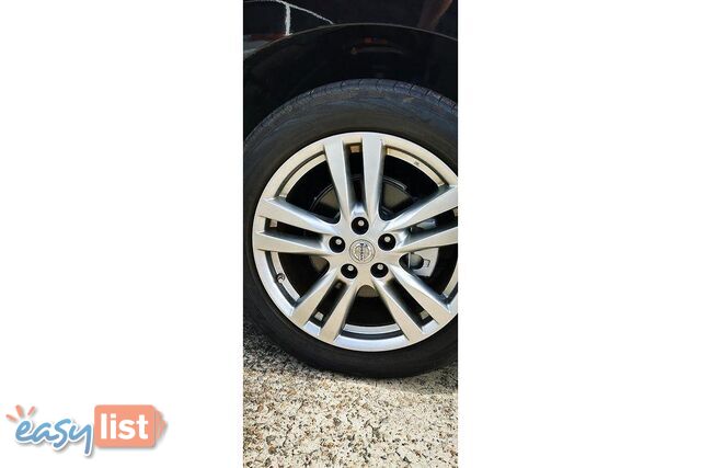 2011 NISSAN ELGRAND   OTHERCAR