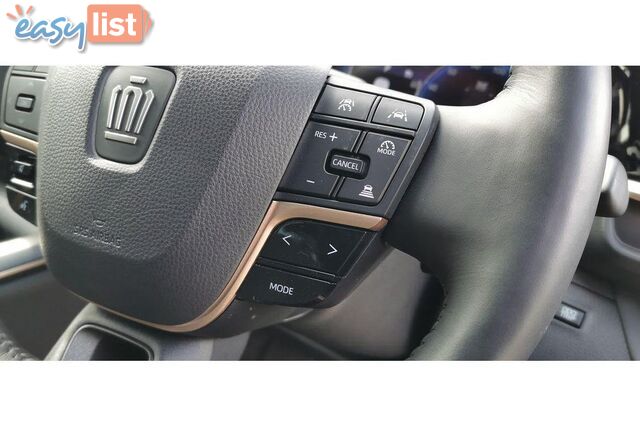 2023 TOYOTA CROWN   SEDAN