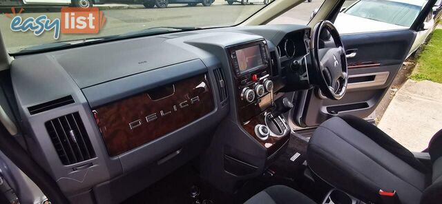 2009 MITSUBISHI DELICA D:5  -