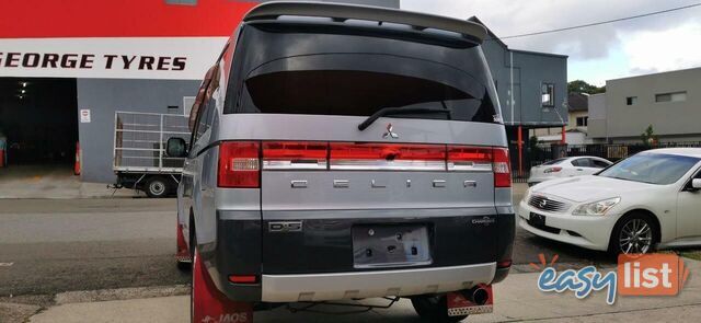 2009 MITSUBISHI DELICA D:5  -