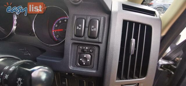 2009 MITSUBISHI DELICA D:5  -