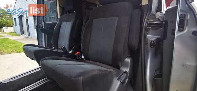 2009 MITSUBISHI DELICA D:5  -