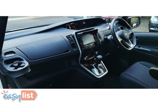 2018 NISSAN SERENA   WAGON
