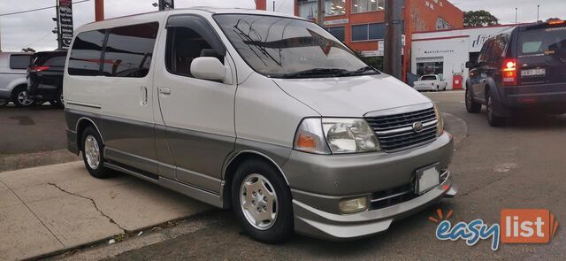 2001 TOYOTA GRANVIA (NO BADGE)  COMMERCIAL