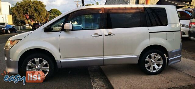 2008 MITSUBISHI DELICA D:5 ROADEST  -