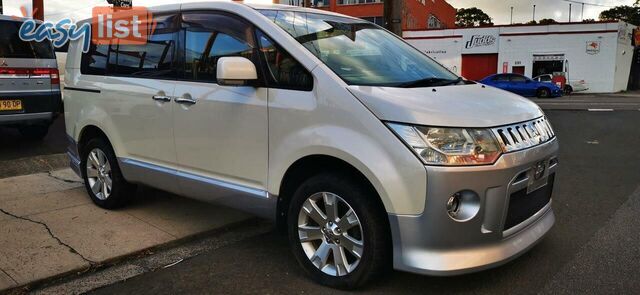2008 MITSUBISHI DELICA D:5 ROADEST  COMMERCIAL